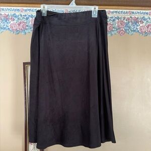 Women’s black maxi skirt. Studio 253 brand. Size xl